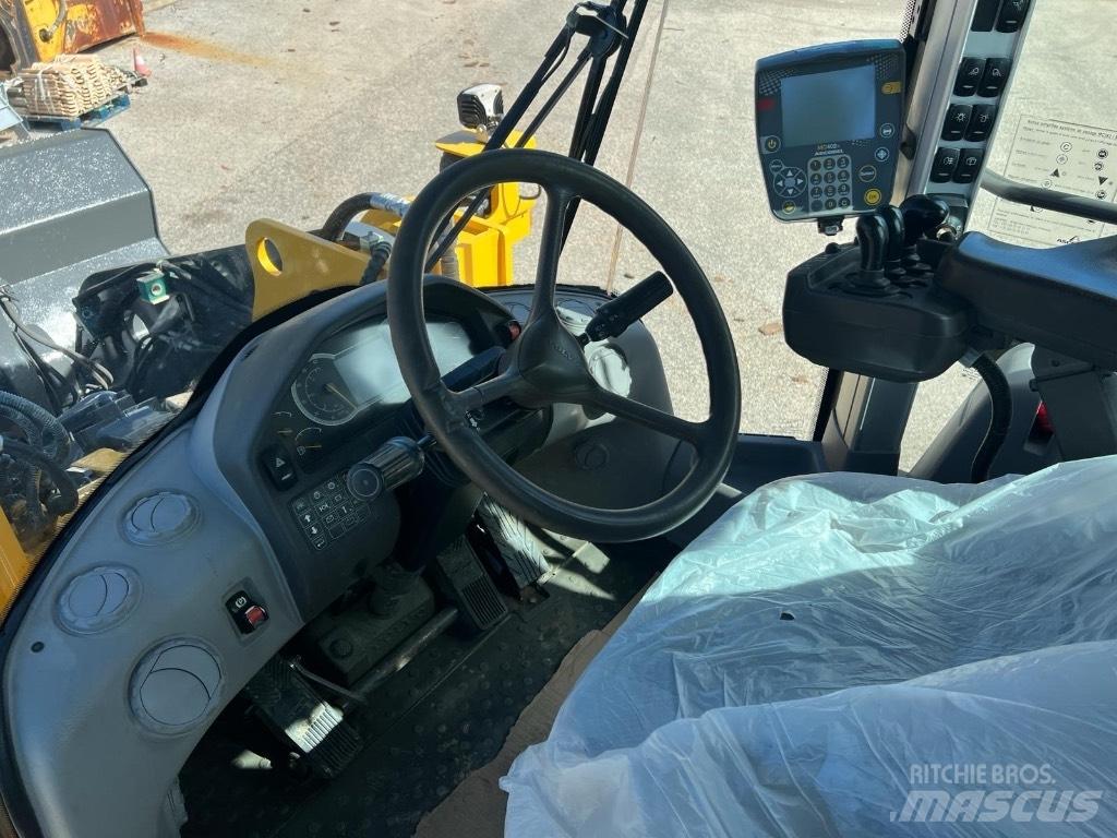 Volvo L 120 H Kolesni nakladalci