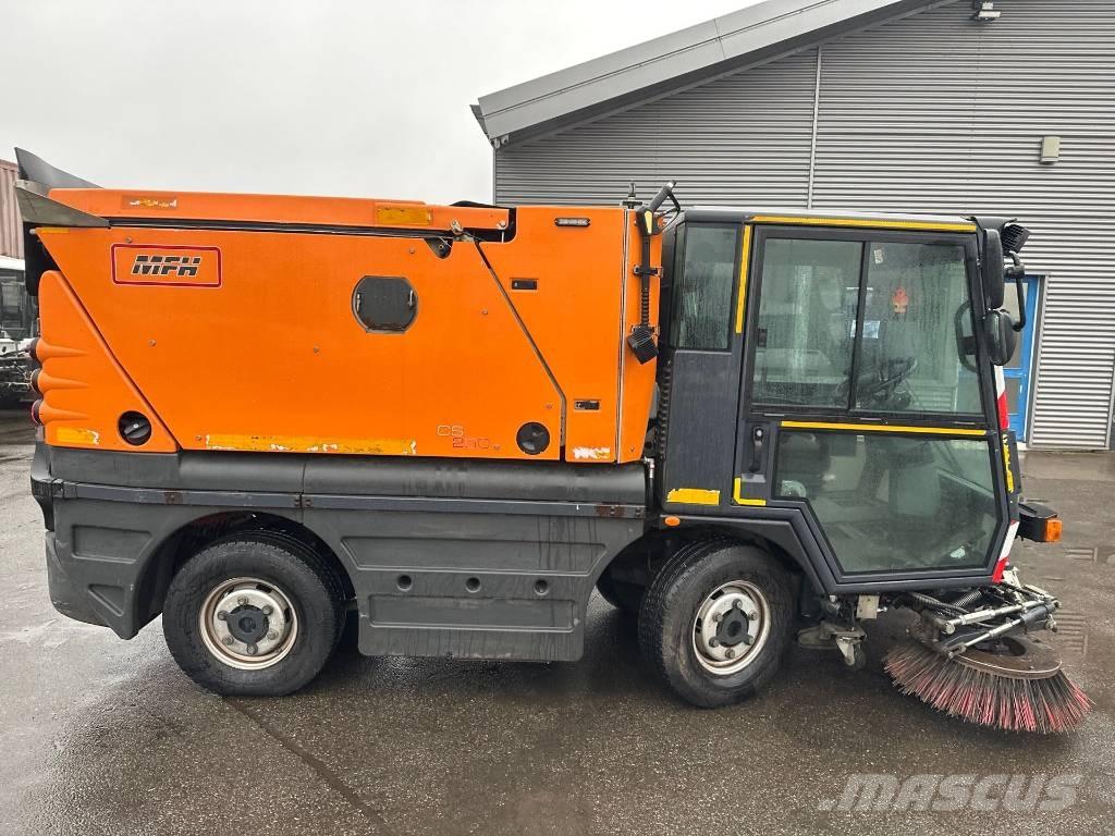 Schmidt MFH 250 Cestni pometači