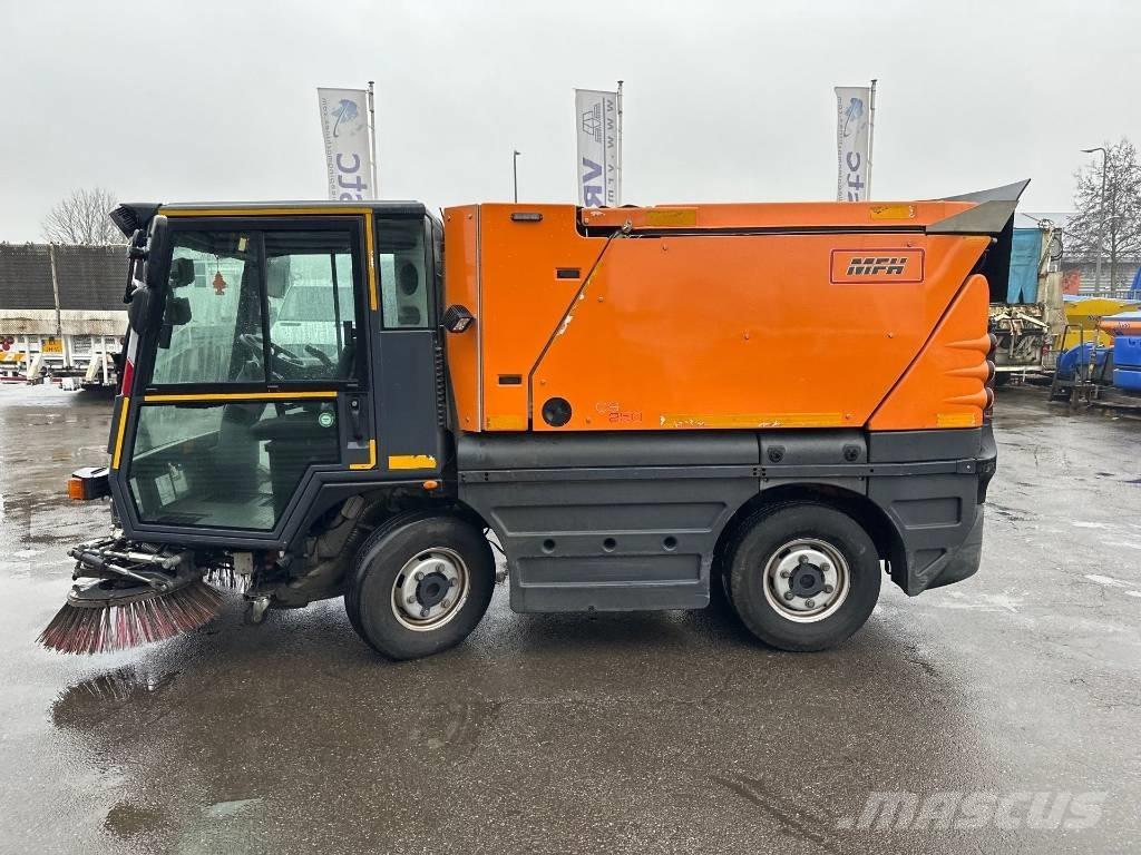 Schmidt MFH 250 Cestni pometači