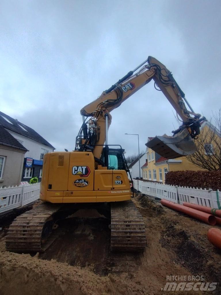 CAT 325 Bagri goseničarji