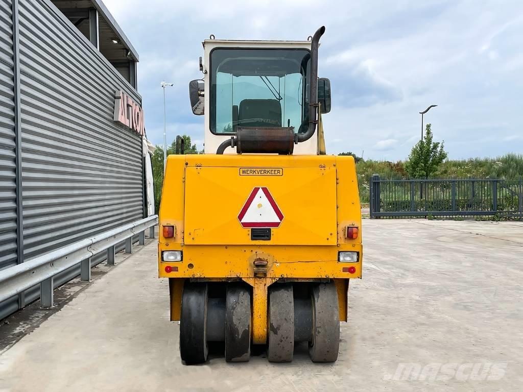 Dynapac CP 142 Kolesni valjarji s pnevmatikami