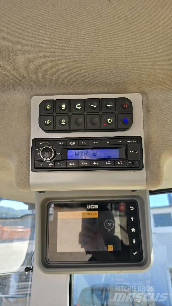 JCB 457 ZX Kolesni nakladalci