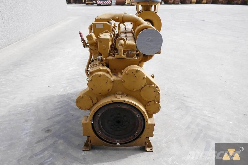 CAT D353E Motorji