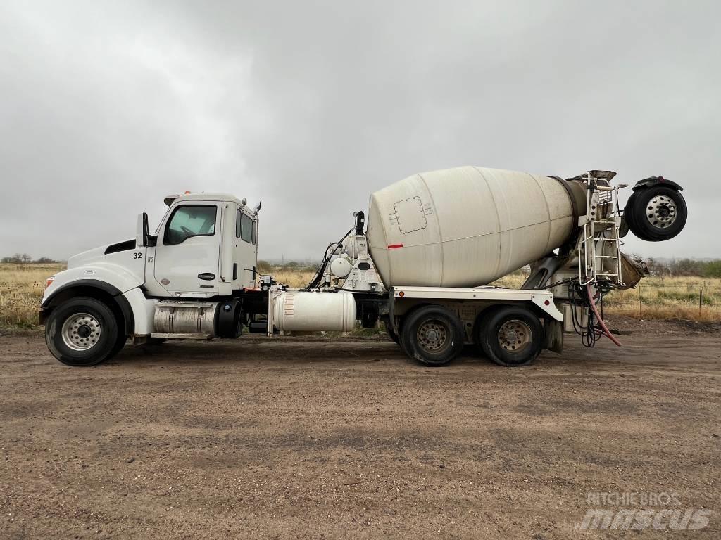 Kenworth T 880 Drugi tovornjaki
