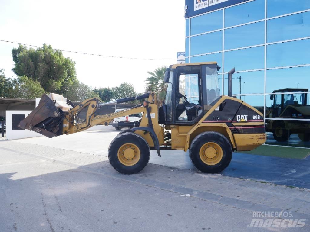 CAT 908 Kolesni nakladalci