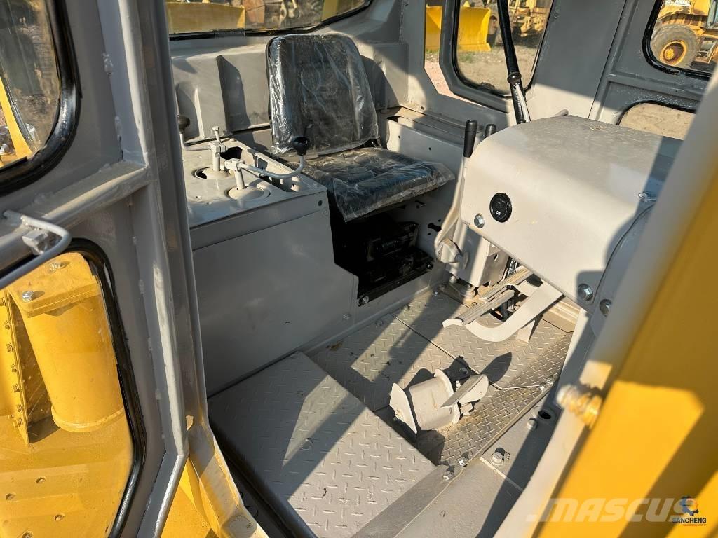 CAT D7G Buldožerji goseničarji