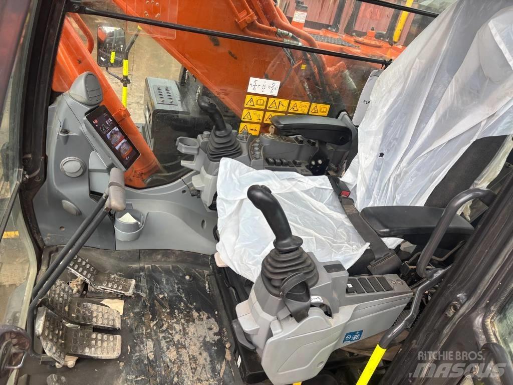 Hitachi ZX 300 LC-7 Bagri goseničarji