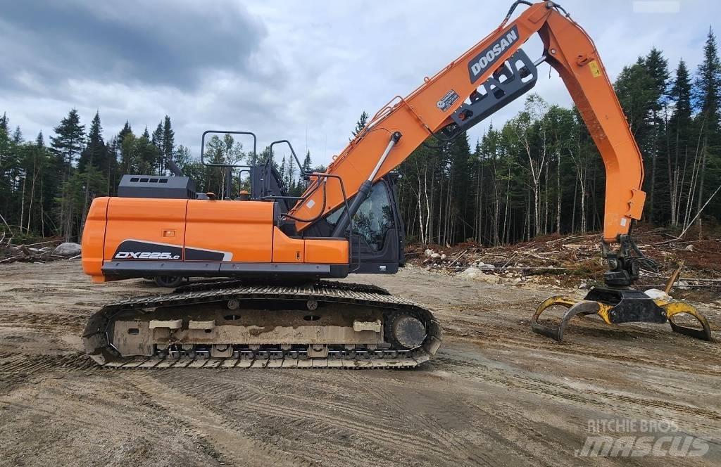 Doosan DX 225 LC-5 Bagri goseničarji