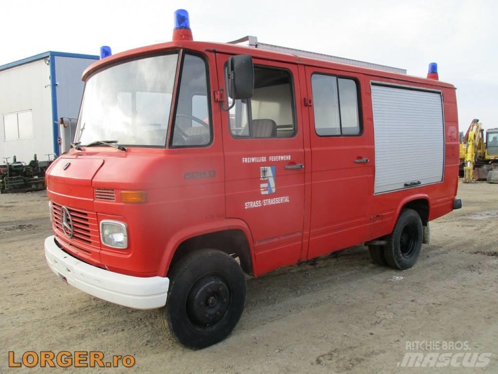 Mercedes-Benz 608 D Tovornjaki zabojniki