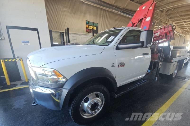 RAM 5500 SLT Dvigala na gosenicah