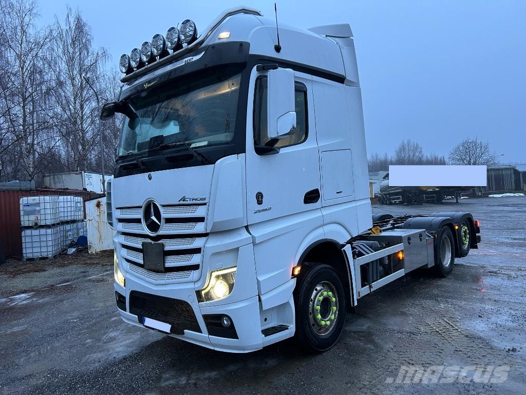 Mercedes-Benz 2853 Tovornjaki-šasije