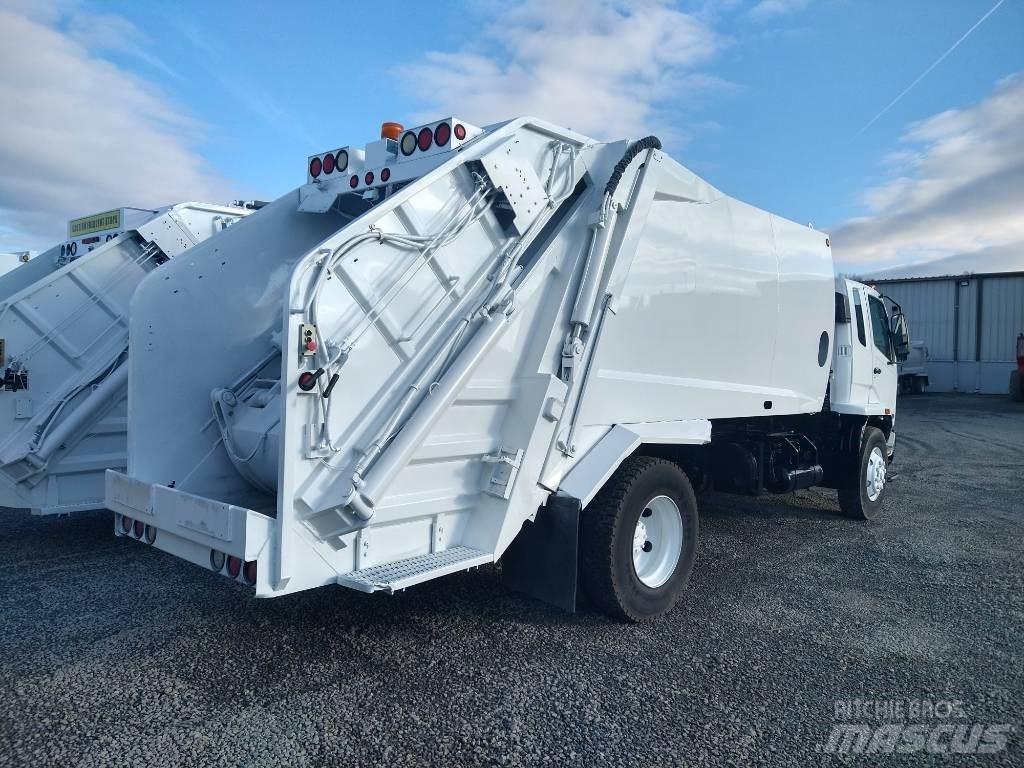 Mitsubishi Fuso Komunalni tovornjaki