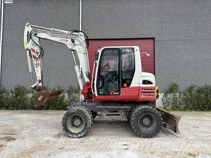 Takeuchi TB295W Bagri na kolesih