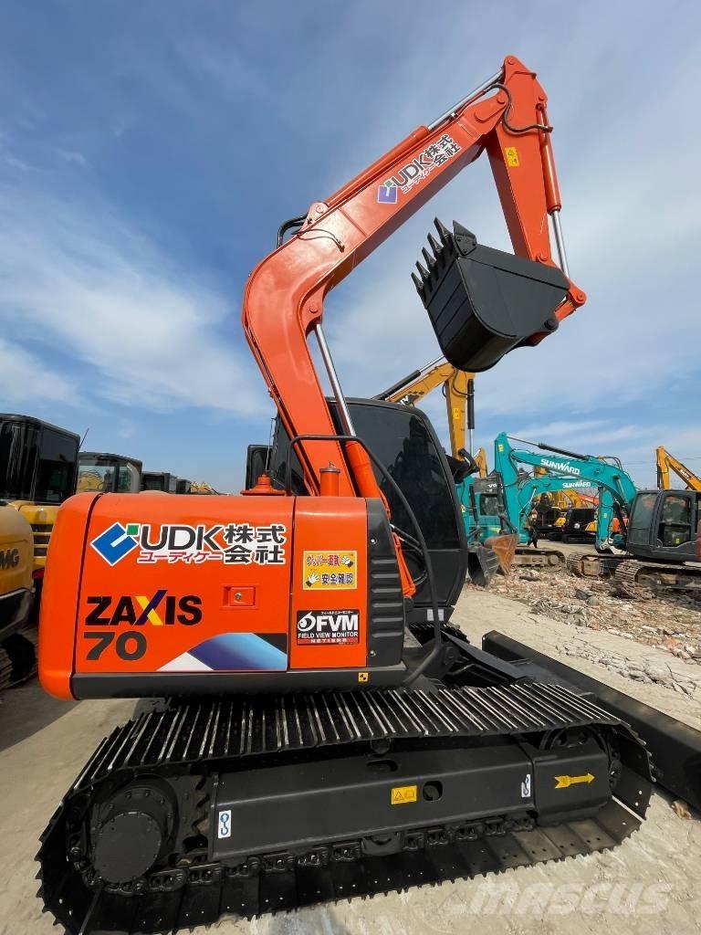 Hitachi ZX 70 Midi bagri 7t – 12t