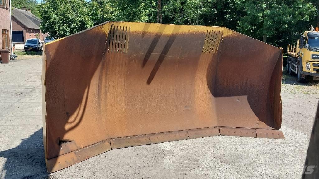 CAT D9T Buldožerji goseničarji