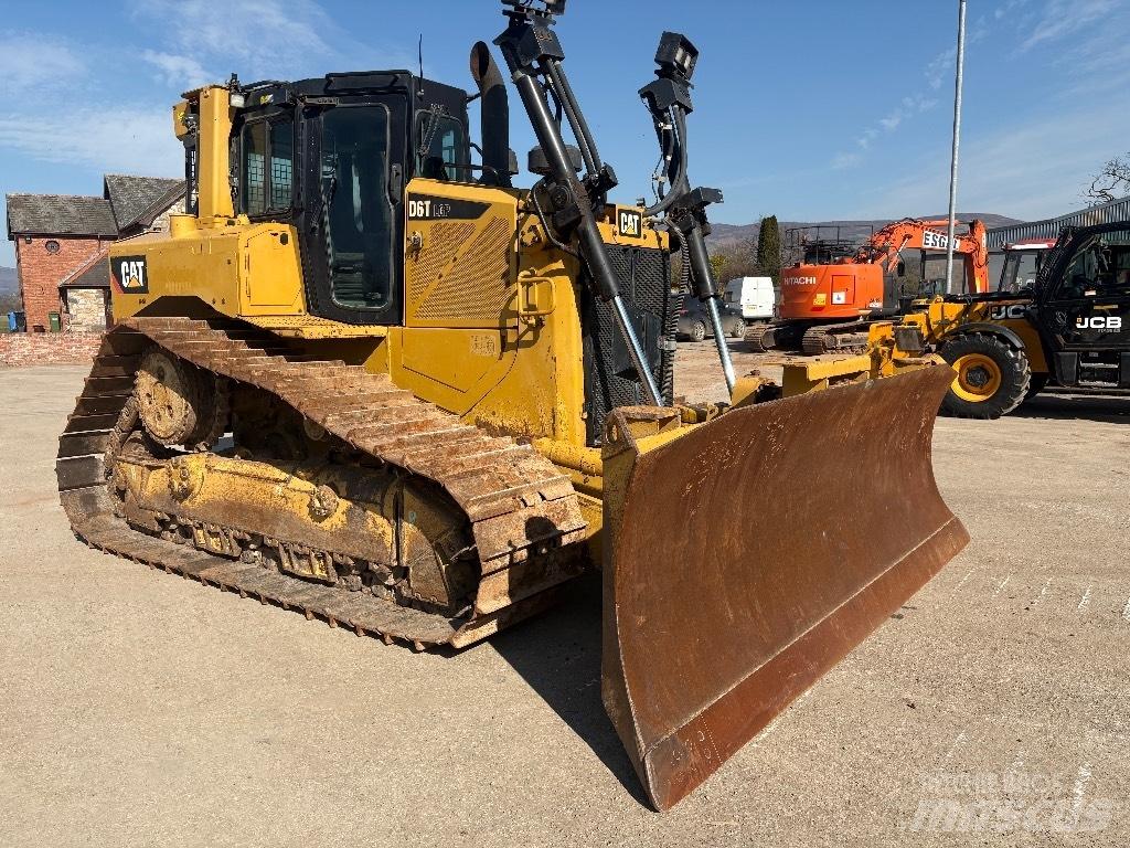 CAT D 6 T LGP VPAT Buldožerji goseničarji