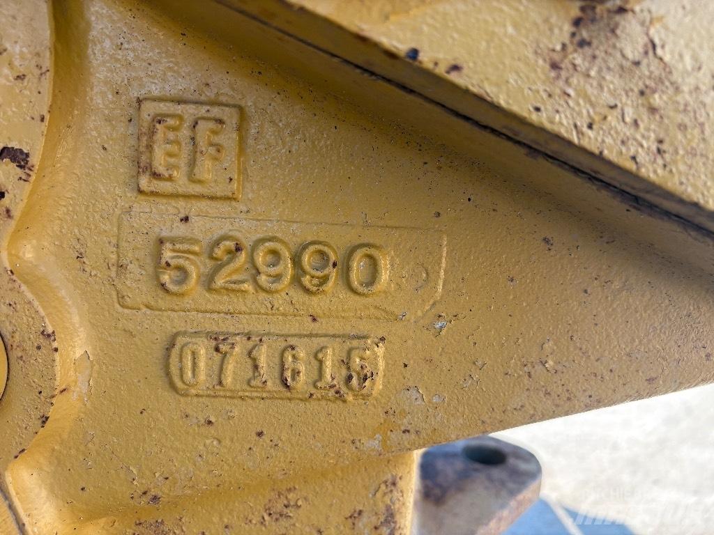 CAT D 6 T LGP VPAT Buldožerji goseničarji