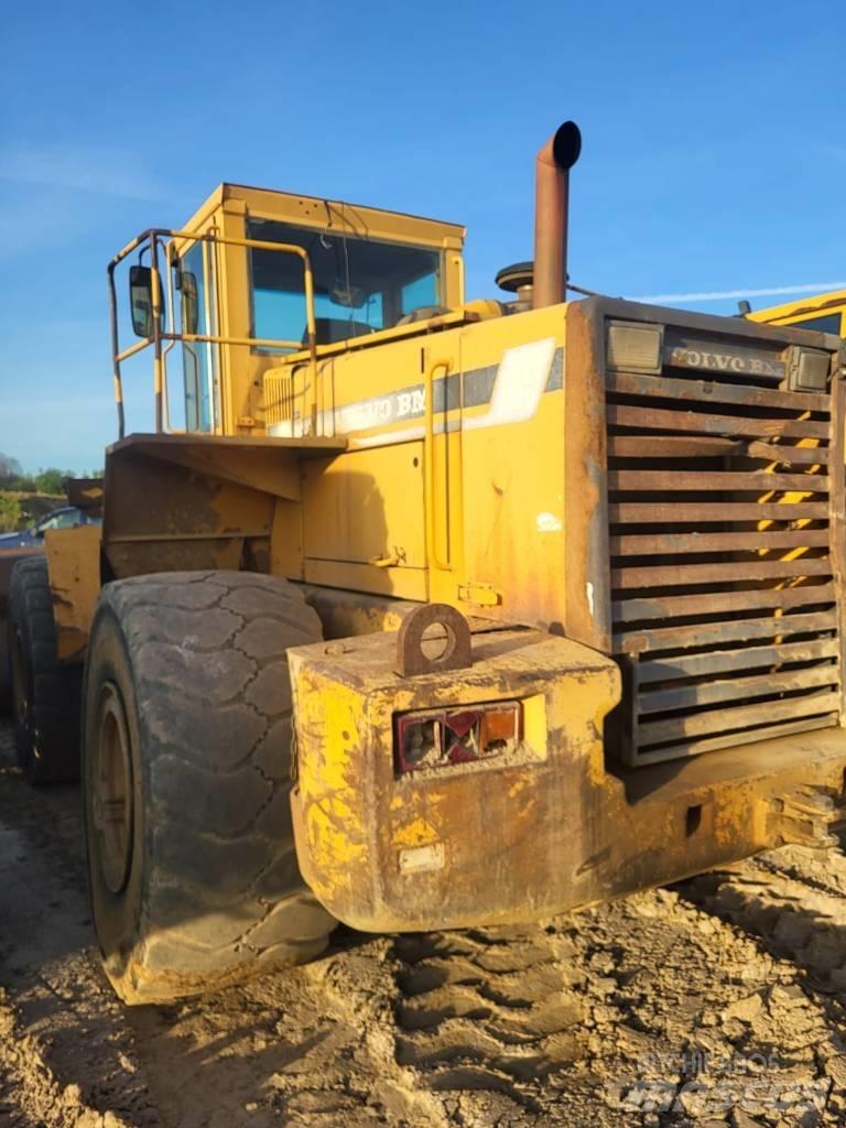 Volvo L180C Kolesni nakladalci