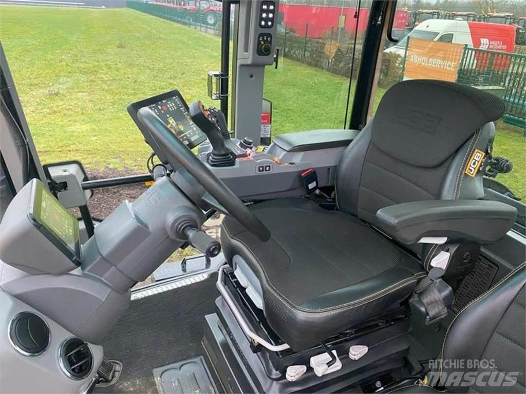 JCB 4220 ICON Traktorji