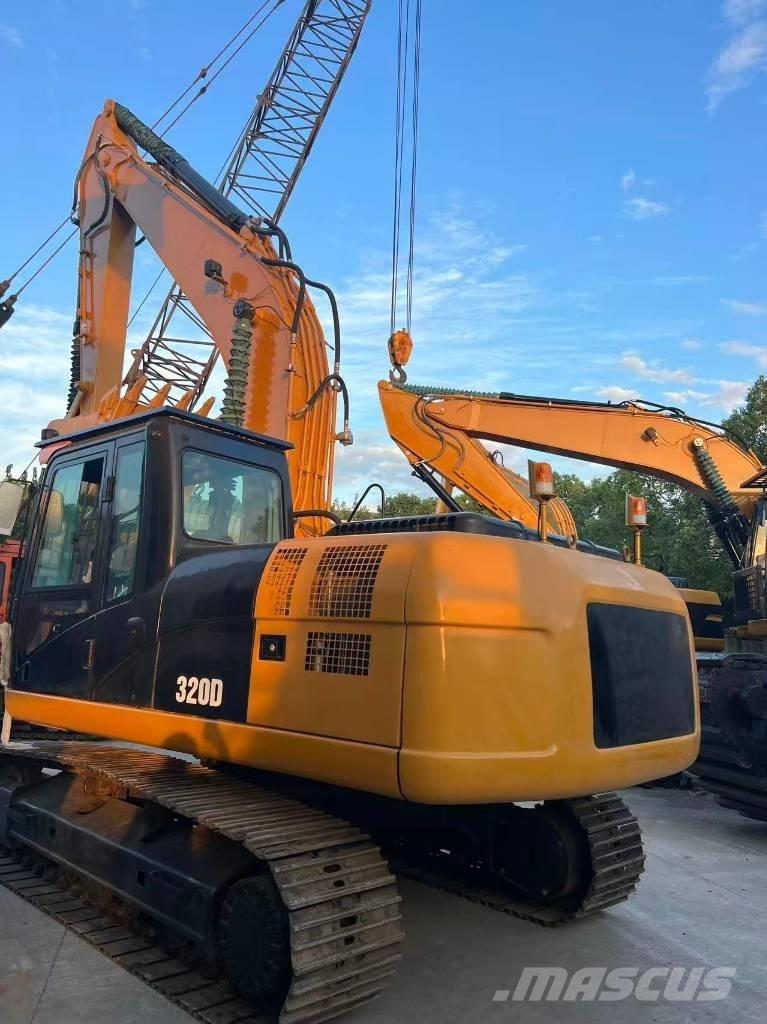 CAT 320 D Bagri goseničarji