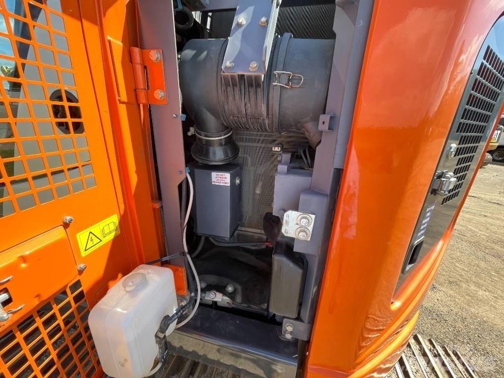 Hitachi ZX 135 US-6 Bagri goseničarji