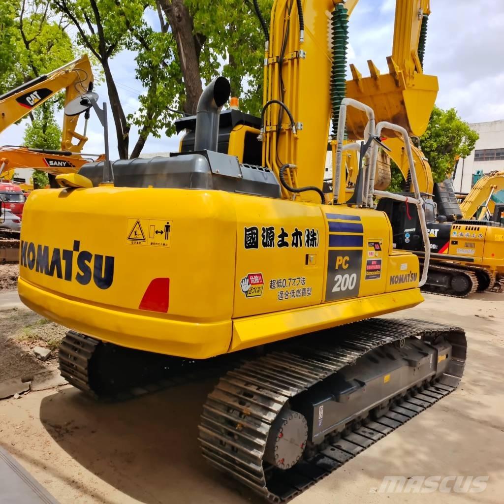 Komatsu PC 200-8 Bagri goseničarji
