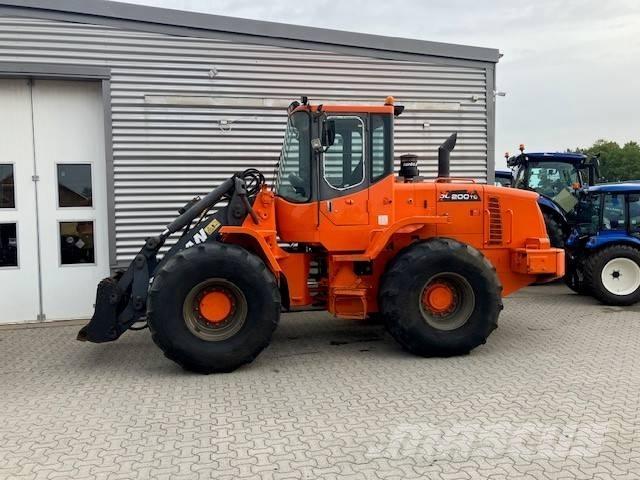 Doosan DL 200 TC Kolesni nakladalci