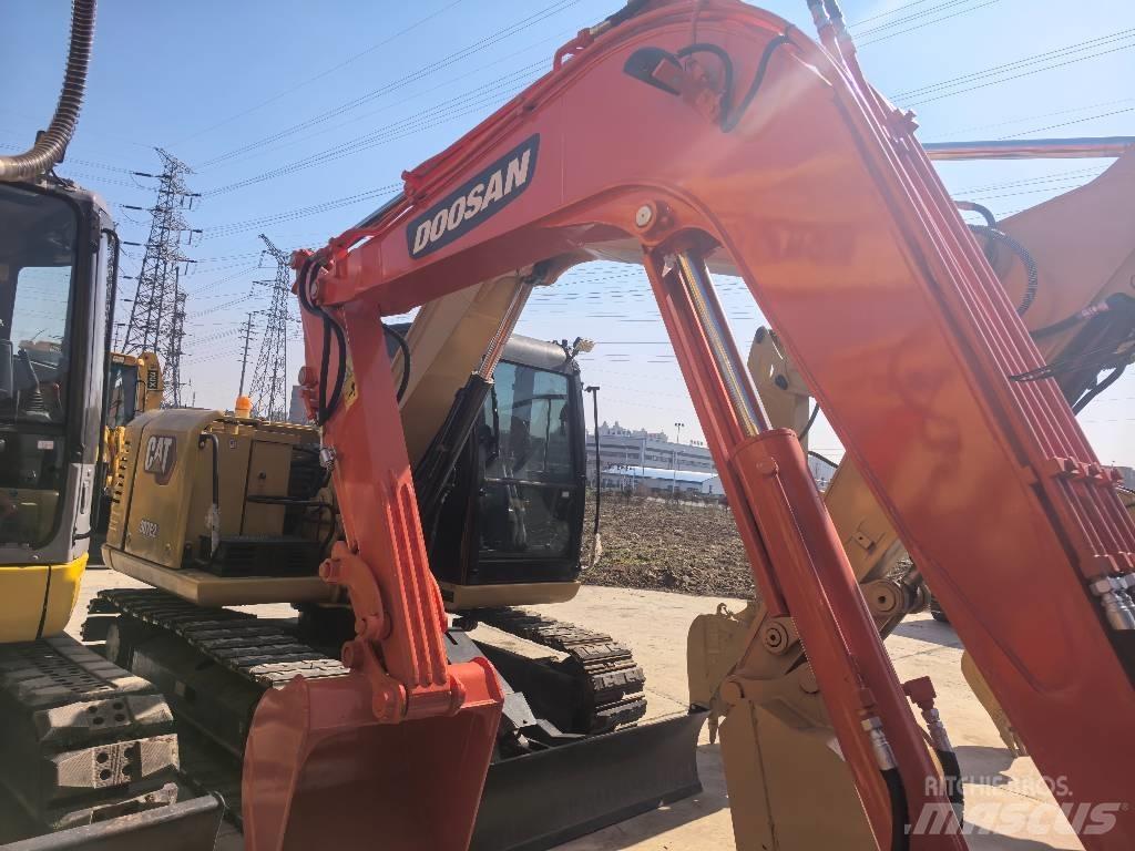 Doosan DX 60-9 C Mini bagri <7t