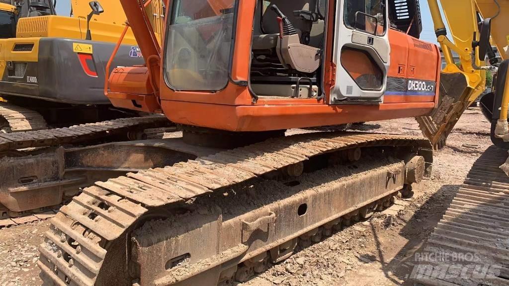 Doosan DH 300 LC-7 Bagri goseničarji