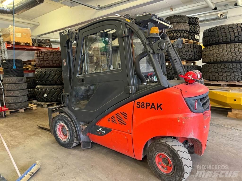 Linde H30D-02 Dizelski viličarji