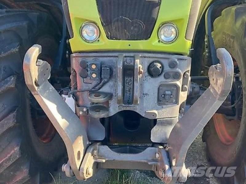 CLAAS Axion 830 Traktorji