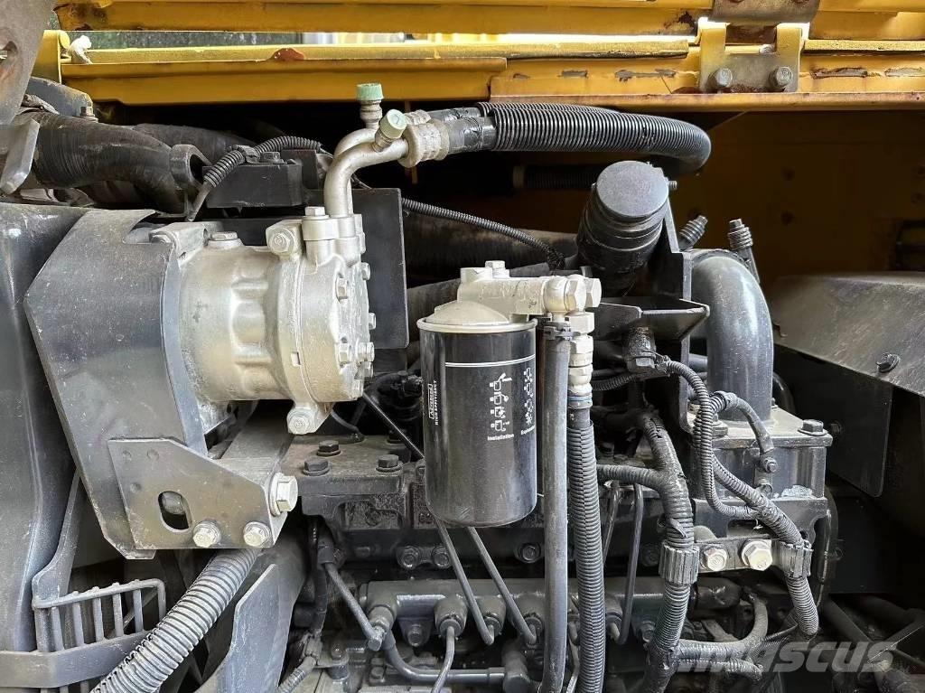 Komatsu PC70-8 Midi bagri 7t – 12t