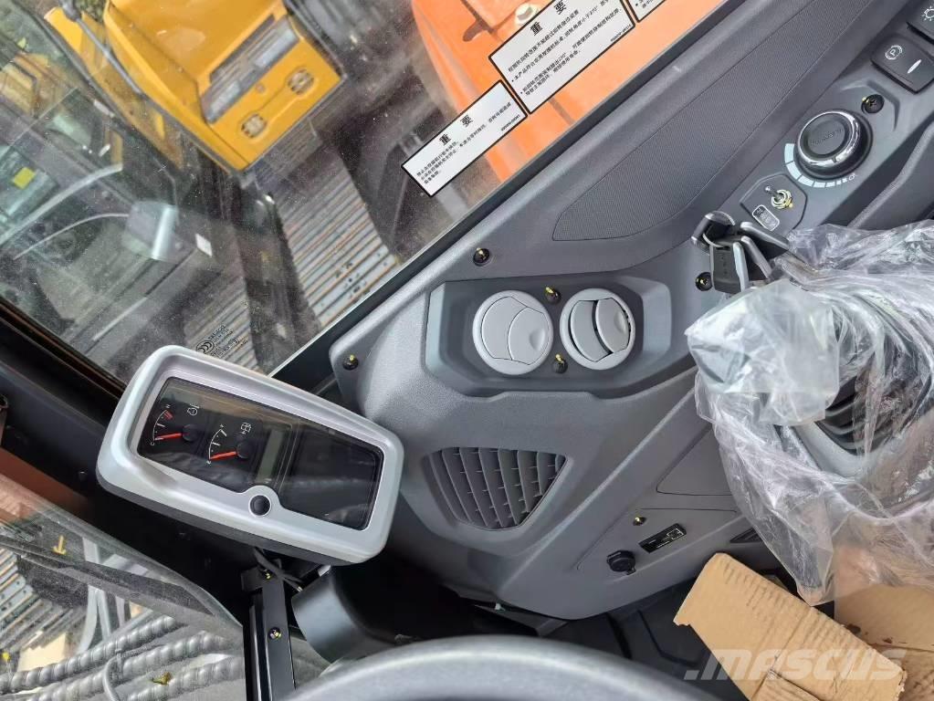 Develon DX60W ECO Bagri na kolesih