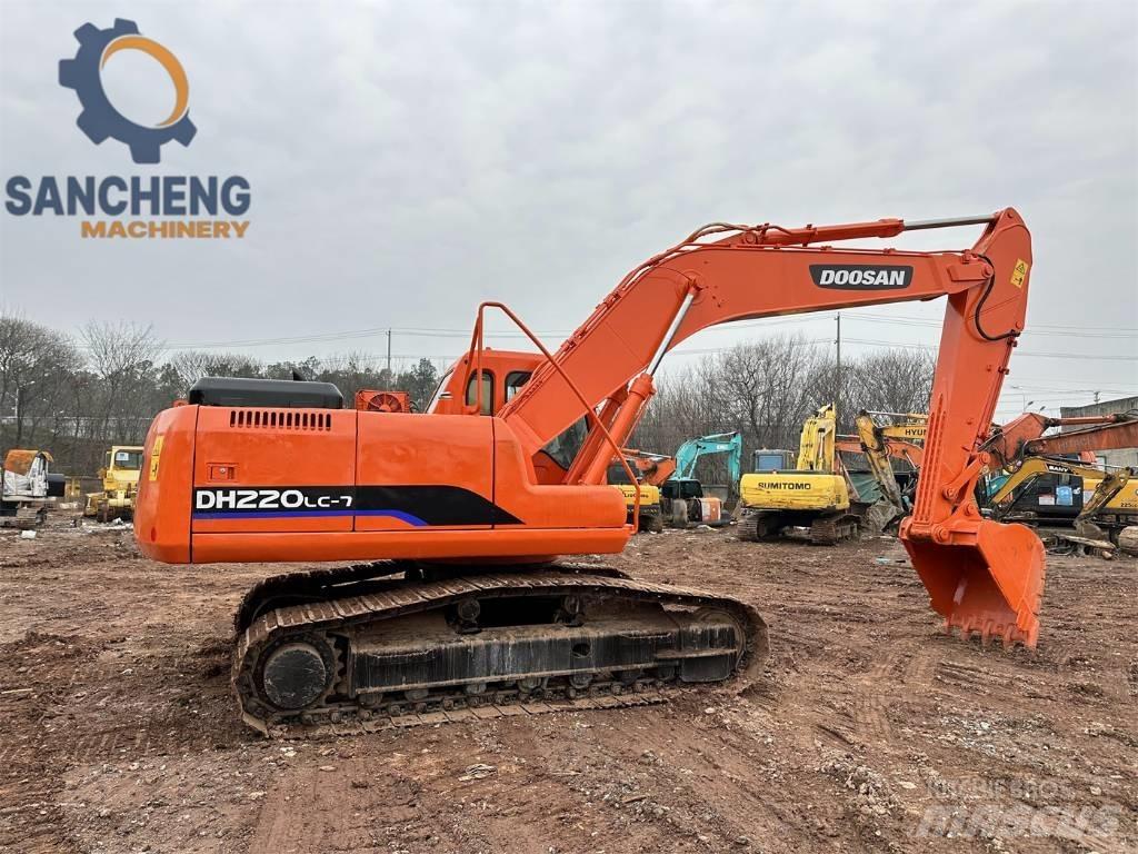 Doosan DX 220 Bagri goseničarji