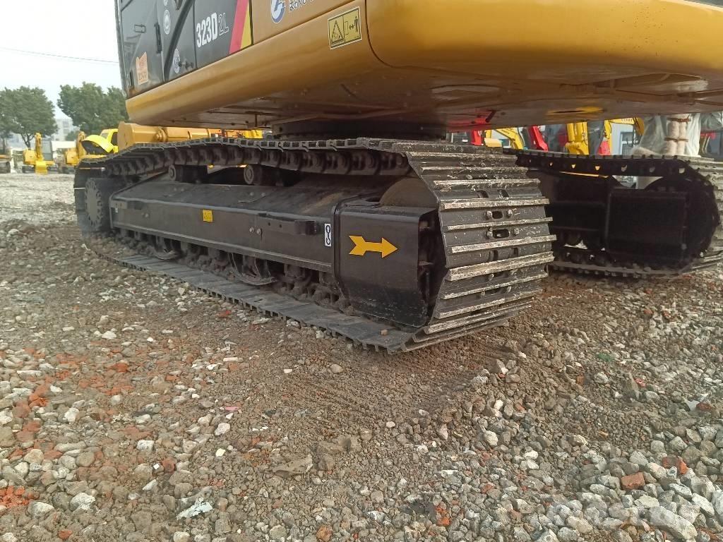 CAT 323 D Bagri goseničarji