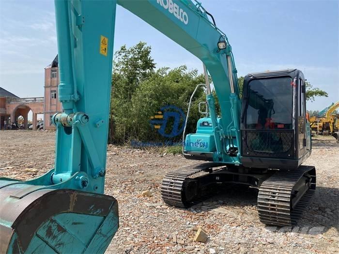 Kobelco SK140 LC Bagri goseničarji