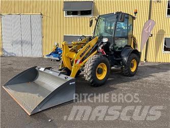 Komatsu WA80M-8 Kolesni nakladalci