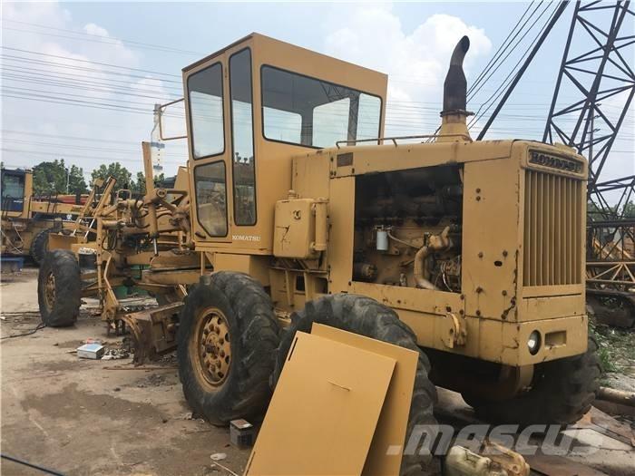 Komatsu GD 623 A Grederji