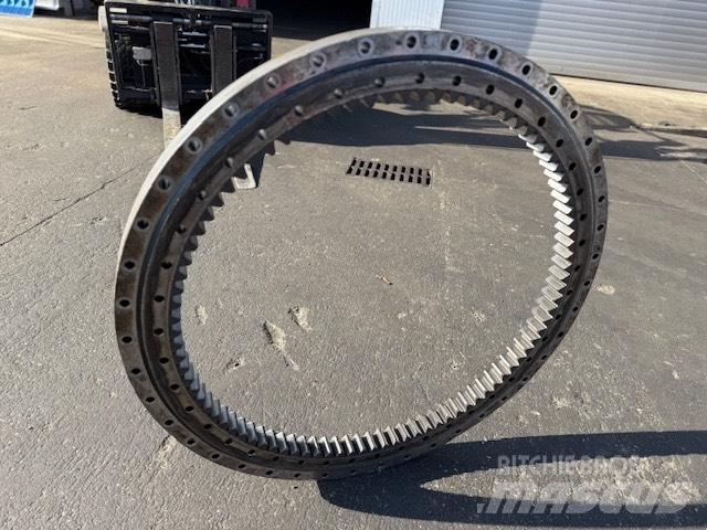 Volvo EW 140 BEARING Menjalnik