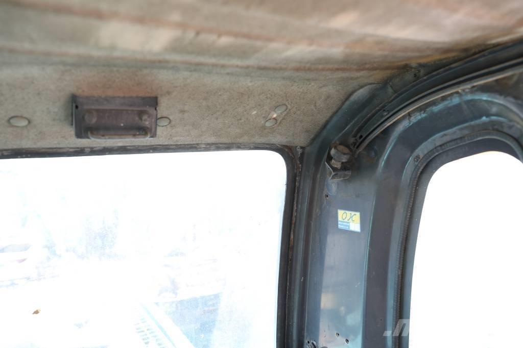 Kobelco SK 210-8 Bagri goseničarji
