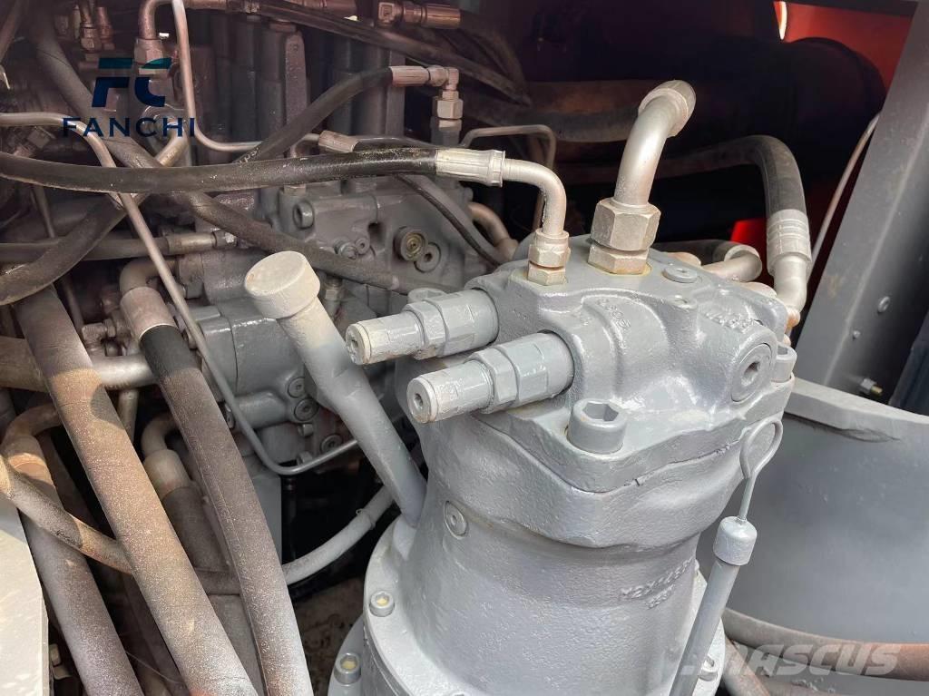 Hitachi EX 200 Bagri goseničarji