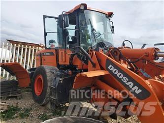 Doosan DL 300-3 Kolesni nakladalci