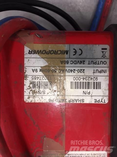 Linde N20HP/132 Nizko dvižni komisionirni viličar