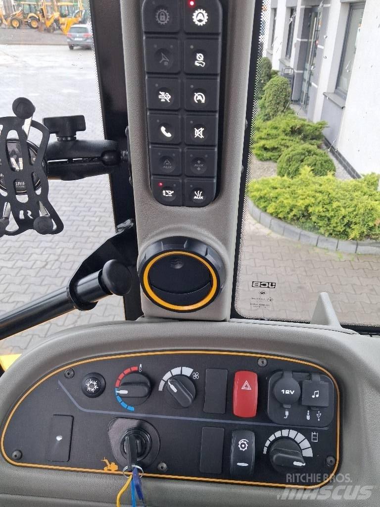 JCB TM 320 S Kmetijski teleskopski nakladalci