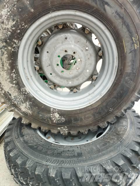 Nokian 440/80X30 Gume, kolesa in platišča