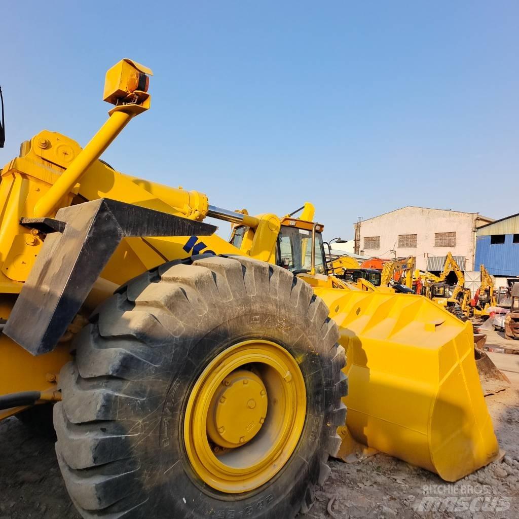 Komatsu WA 470 Kolesni nakladalci