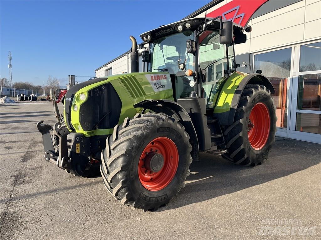 CLAAS Arion 640 Traktorji