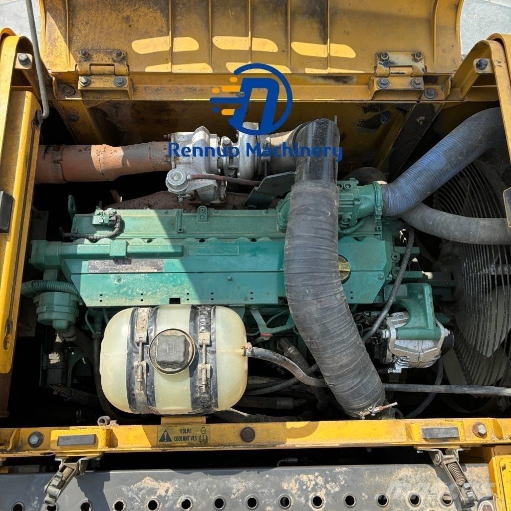 Volvo EC 290 Bagri goseničarji