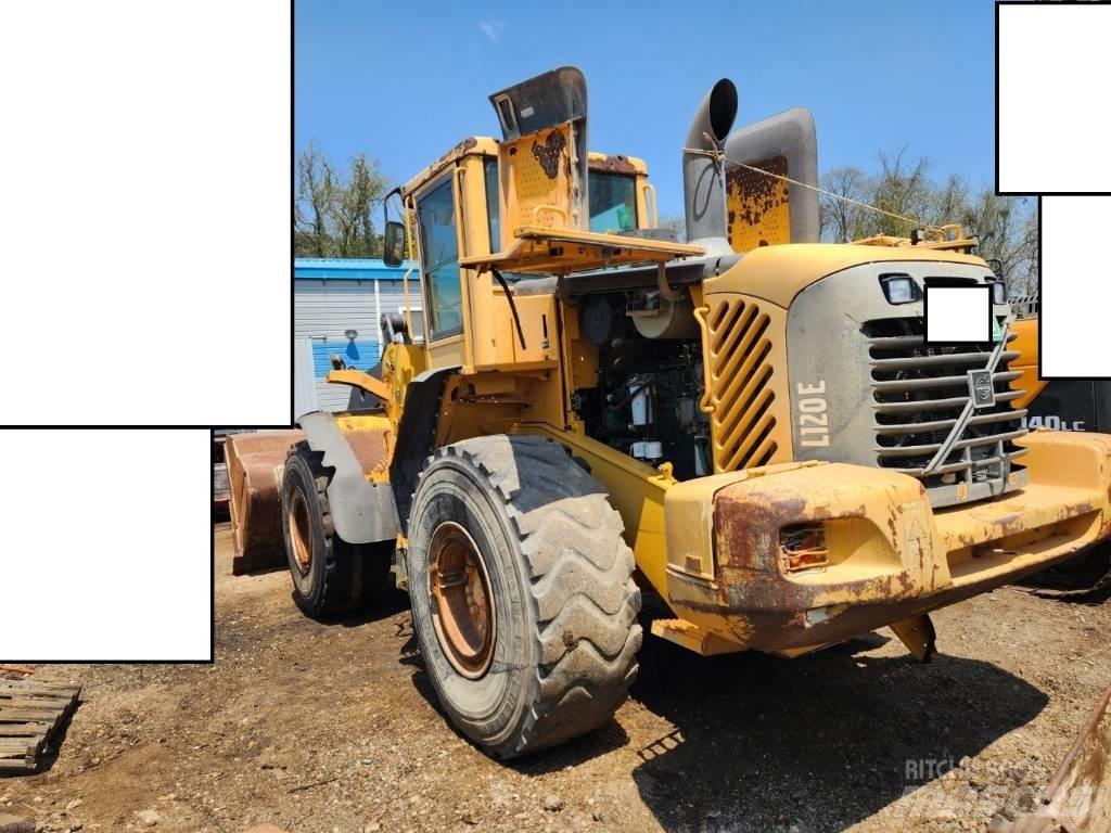 Volvo L 120 E Kolesni nakladalci
