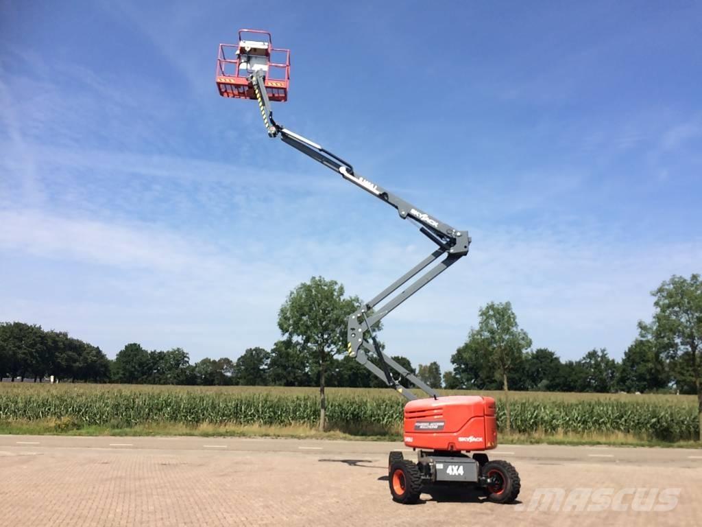 SkyJack SJ 46 AJ Zglobne dvižne ploščadi